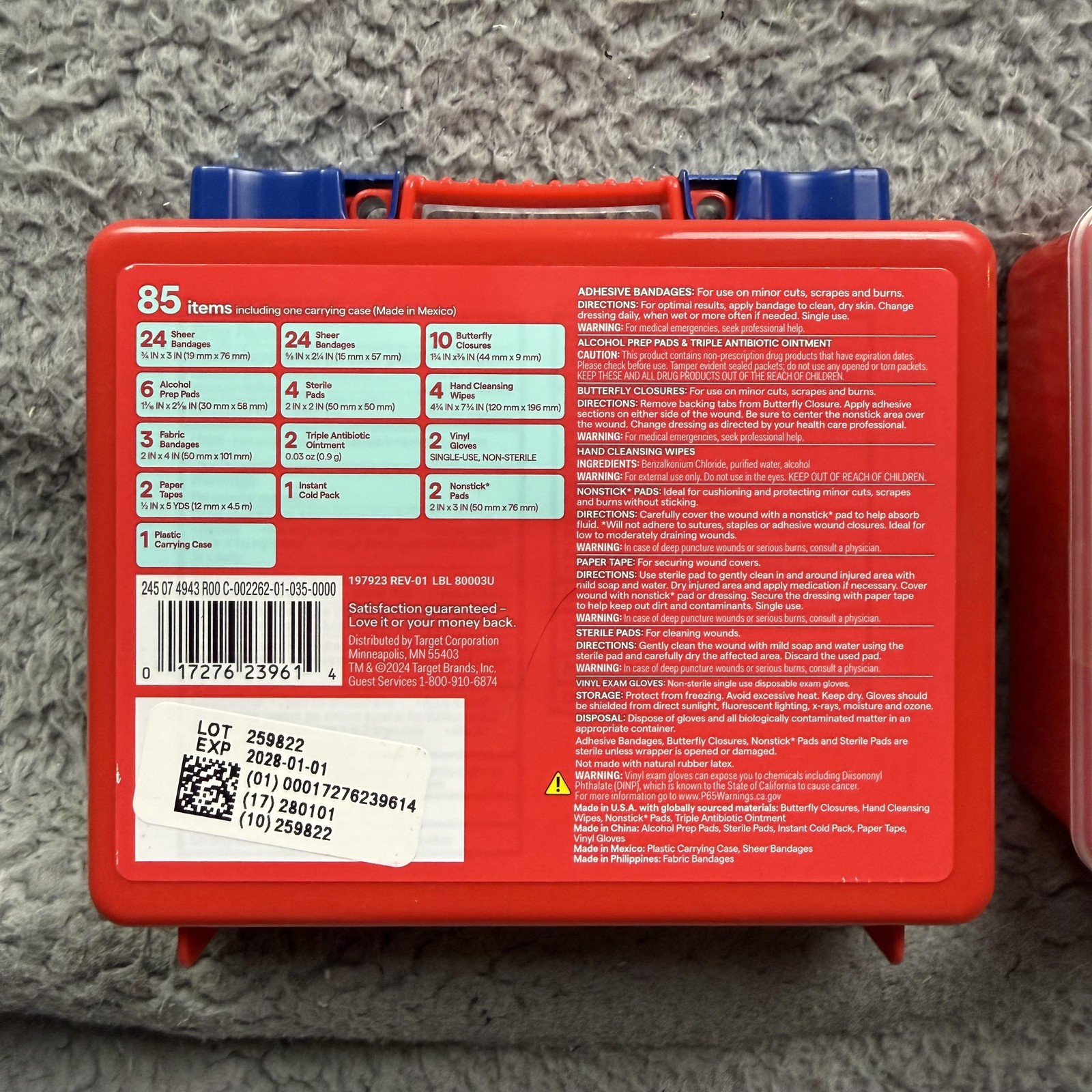 Up & Up First Aid Kit Compact 85 Piece Assorted Lot 2 Emergency Red New