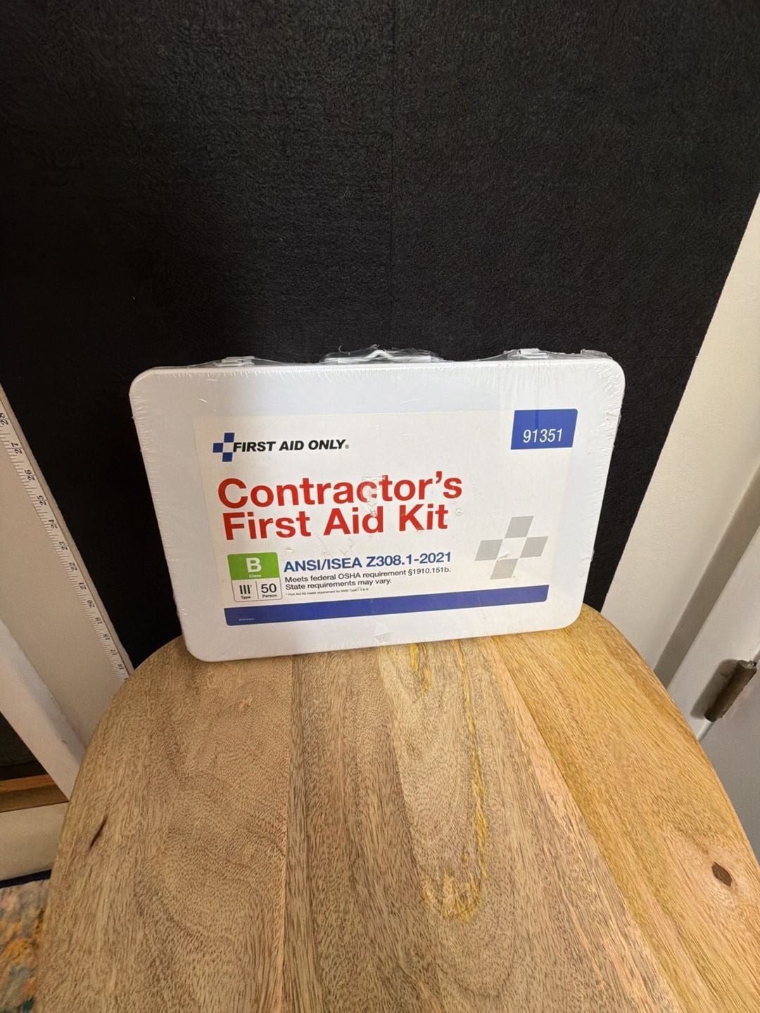 First Aid Only 91351 Contractor’s First Aid Kit, 50-Person, 263 Pieces