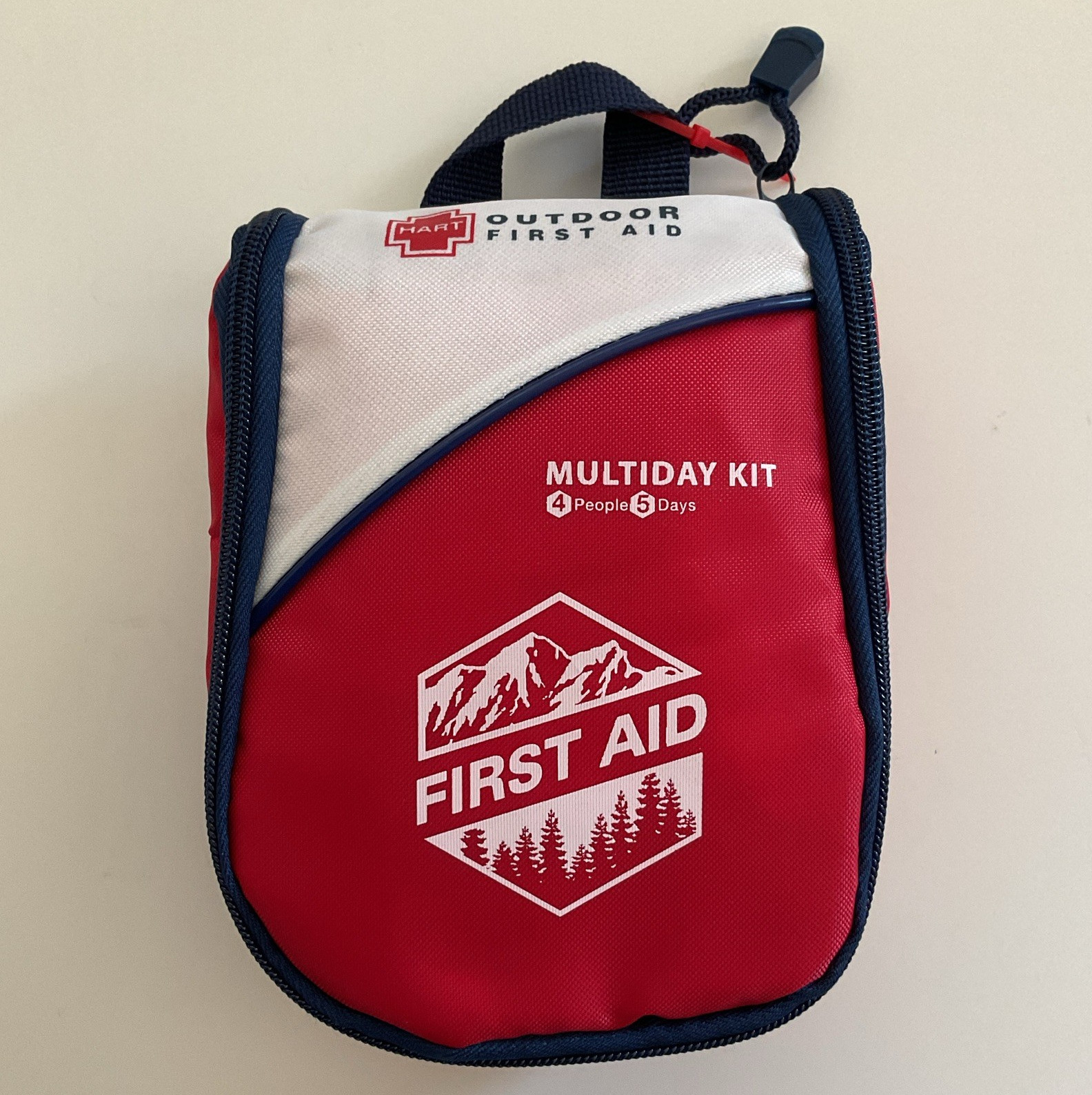 HART Outdoor Multiday First Aid Kit 4 People/5 Days Red White Blue