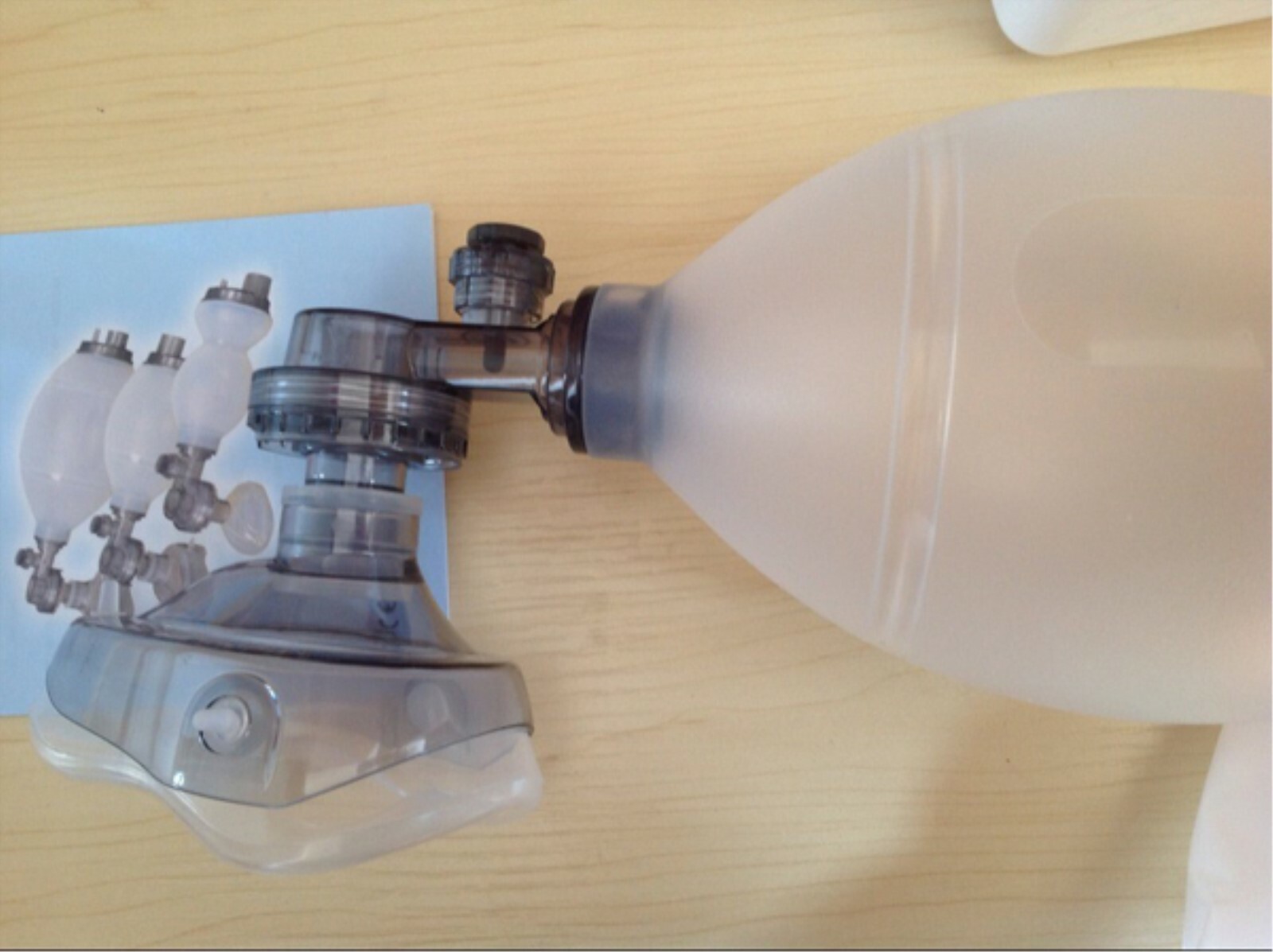 CE Silicon Adult CPR Mask Air Bag Breathing Ball Resuscitator Rescue Mask +Case