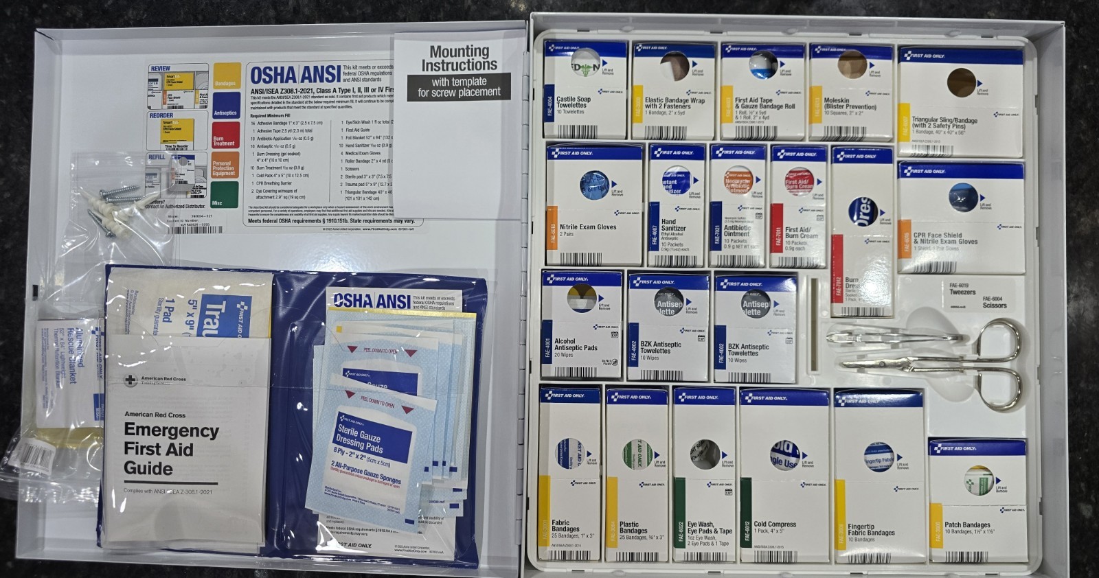 FIRST AID ONLY 746004-021 First Aid Kit Large Metal Case 203 pcs 796J67